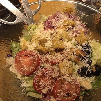 Olive Garden Italian Restaurant - Our Famous House Salad - Italian Near Me - Tarentum, Pennsylvania Olive Garden Italian Restaurant - Our Famous House Salad - Italian Near Me - Tarentum, Pennsylvania