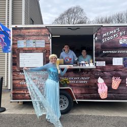 C&C Ice Cream Truck - We also have a scoop ice cream trailer at Fairmount Fruit Farm at 887 Lincoln St in Franklin on Weekends in the summer and fall.