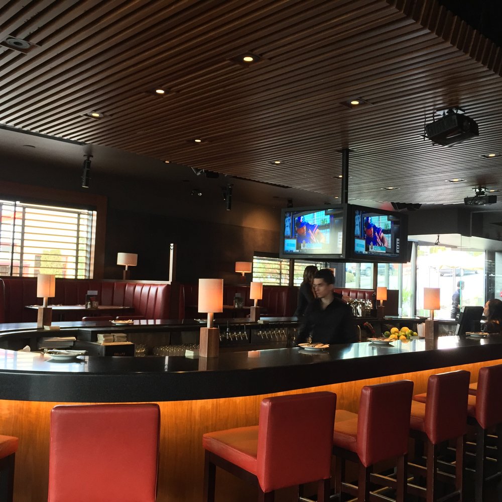 Cactus Club Cafe - Bar area~ - Canadian (New) Near Me - Burnaby, British Columbia