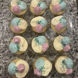 Cozy Treats - Cupcakes