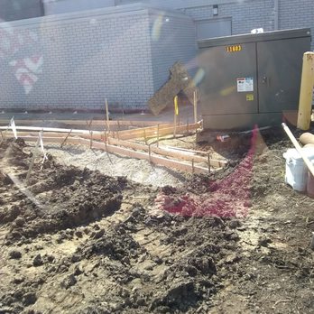 McDonald's - Working on the landscaping - Fast Food Near Me - Olivette, Missouri