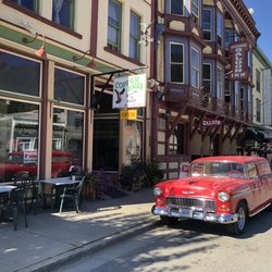 Copper Eagle Cappuccino and Bakery - Entrance