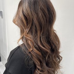 Colour Bar Studio - Hand Tied Weft by Tania