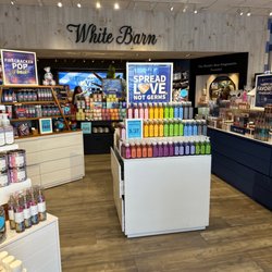 Bath & Body Works - Inside