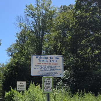 Trestle Trail - Hiking Near Me - Kent, Rhode Island