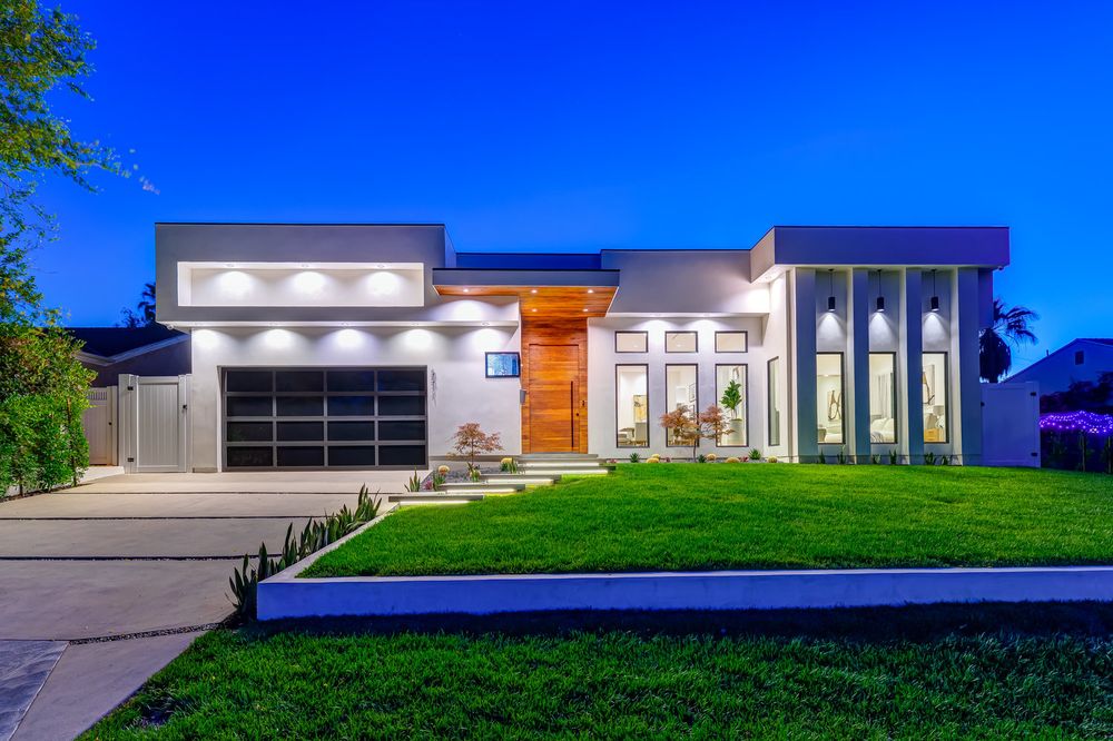 Slide of Lifetime Construction & Development