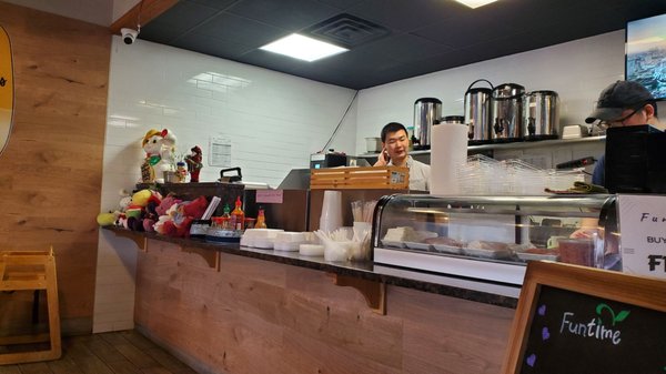 Funtime Sushi & Ramen & Tea Bar by null