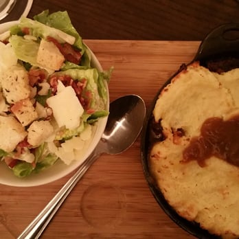Dubh Linn Gate - Cottage pie - Irish Pub Near Me - Whistler, British Columbia