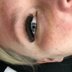 Urban Edge Salon - Lashes
