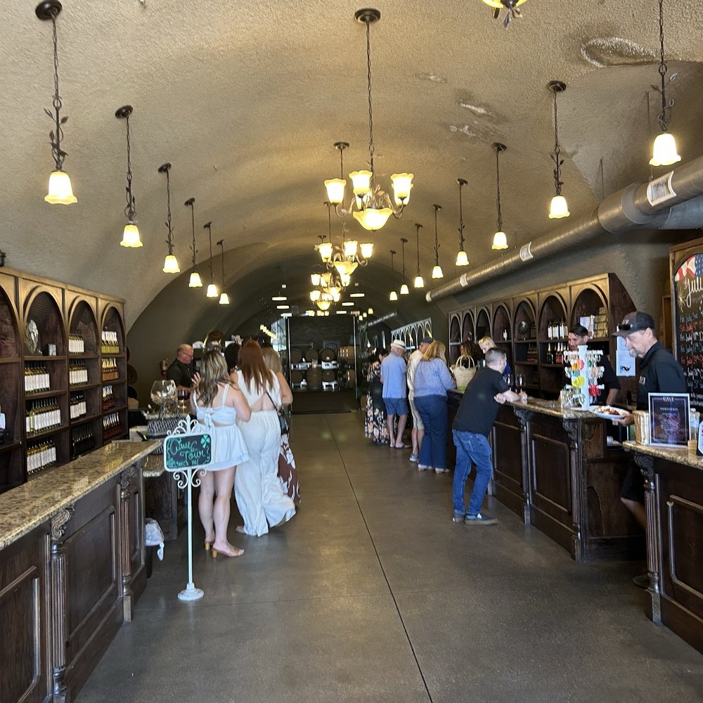 Oak Mountain Winery - Wineries Near Me - Temecula, California