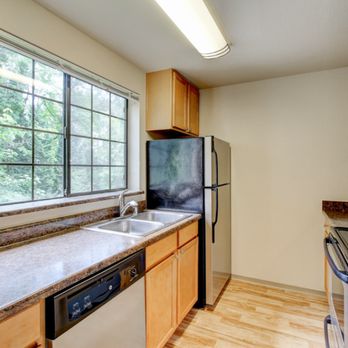 Emerald Ridge Apartments - Apartments Near Me - Bellevue, Washington Emerald Ridge Apartments - Apartments Near Me - Bellevue, Washington
