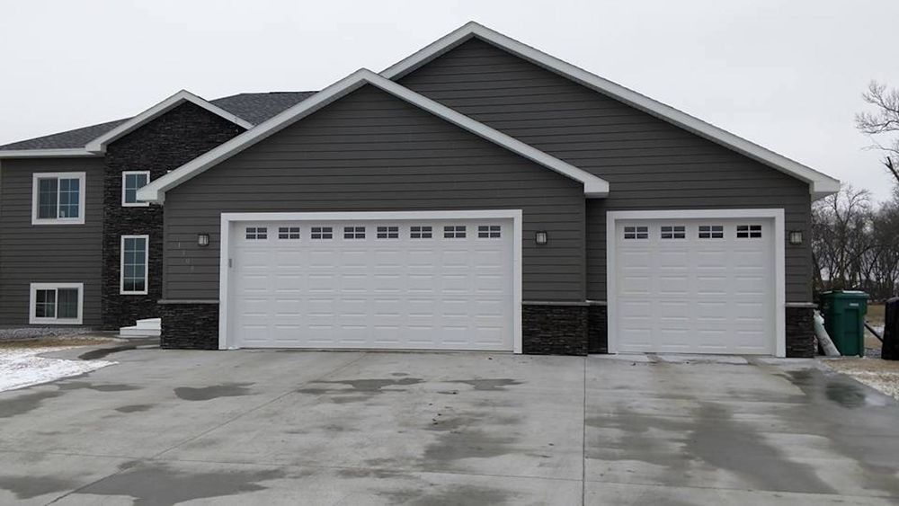Xtreme Garage Door - Garage Door Contractor in Watertown, SD