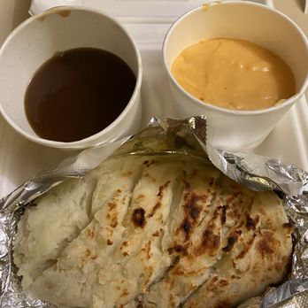 George and Dragon Pub - Shepherds Pie, Gravy, Hot English Custard - Pubs Near Me - Phoenix, Arizona