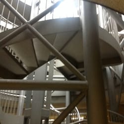 U-Bahnhof Reinoldikirche - Treppe an die Oberfläche - wie geil ist das denn?