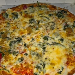 Pizzataxi Margherita - "Pizza Romantica" in der Größe "USA". Wurde leider ungefragt geschnitten.