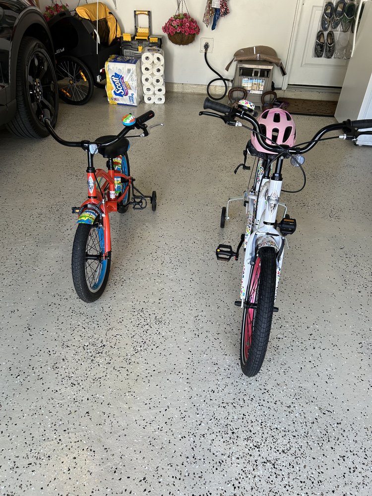 PRO PEDALS BIKE SHOP Updated September 2024 15 Photos 682 S White