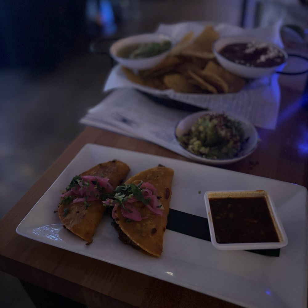 Barcocina West Town - Churro Bites - Tacos Near Me - Chicago, Illinois Barcocina West Town - Churro Bites - Tacos Near Me - Chicago, Illinois