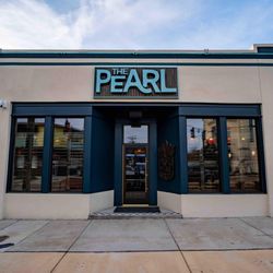 The Pearl - Entrance from Street