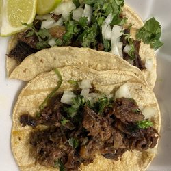Gallina Loca - Lengua (beef tongue) tacos were fabulous