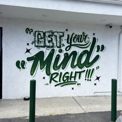 Off The Charts - Dispensary in Harbor City