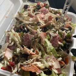 DeMara's - Super salad