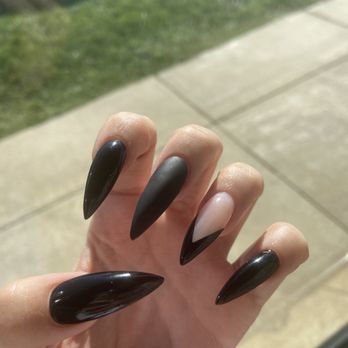 Dazzling Nails - Nail Salons Near Me - Champaign, Illinois