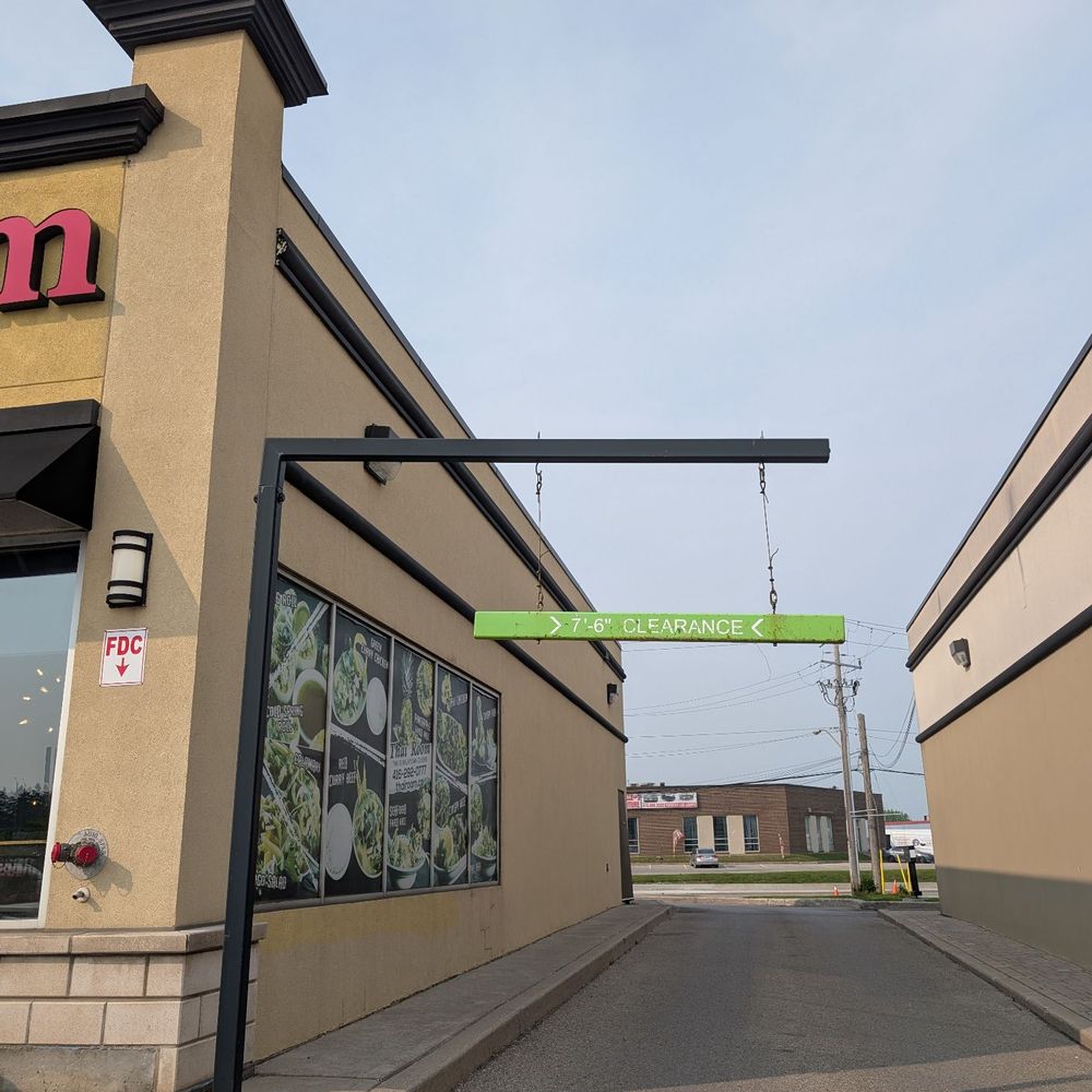 Starbucks - Drive-thru clearance - Coffee & Tea Near Me - Scarborough, Ontario
