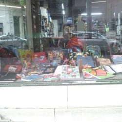 Librería Brozzo - Vidriera