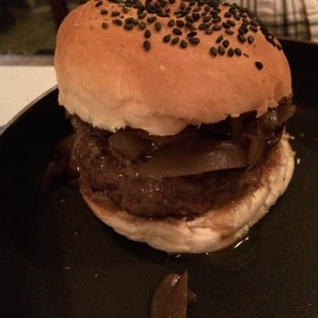 Cantinho do Avillez - Foie gras burger - Portuguese Near Me - Lisbon, 11 Cantinho do Avillez - Foie gras burger - Portuguese Near Me - Lisbon, 11