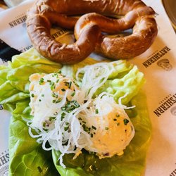 Dolden Mädel Braugasthaus - Obazda