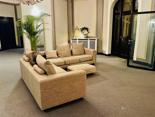 First Hotel Grand by null