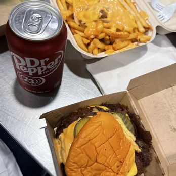 For The Win - Burgers Near Me - Los Angeles, California For The Win - Burgers Near Me - Los Angeles, California