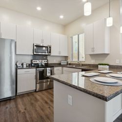 Pima Canyon - Well-appointed Kitchen