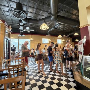 Goose Feathers Cafe & Bakery - Breakfast & Brunch Near Me - Savannah, Georgia