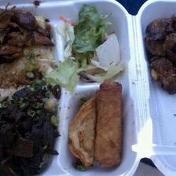 Mos No 2 - The pieces on the right side is all skin.  They barely gave any chicken meat.  How do you serve someone this much skin? - Barbeque Near Me - Anaheim, California