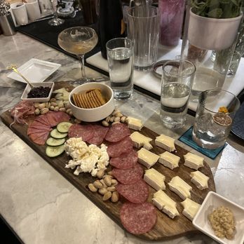 barTini bistro - Cocktail Bars Near Me - Eugene, Oregon