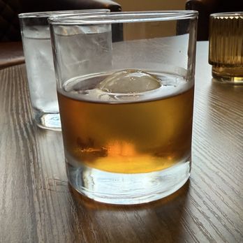 Serenitea Lounge - Coffee & Tea Near Me - Milwaukee, Wisconsin