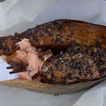 Calumet Fisheries - Smoked garlic pepper salmon - Seafood Near Me - Chicago, Illinois Calumet Fisheries - Smoked garlic pepper salmon - Seafood Near Me - Chicago, Illinois