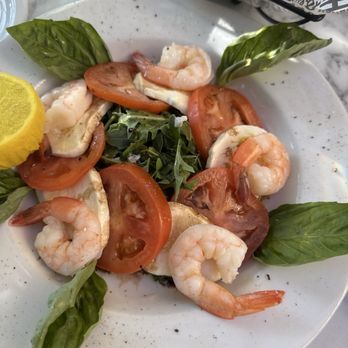 La Pergola Trattoria - Caprese with shrimp - Italian Near Me - Big Bear Lake, California La Pergola Trattoria - Caprese with shrimp - Italian Near Me - Big Bear Lake, California