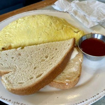 The Omelette Shoppe - Farmers - Breakfast & Brunch Near Me - Traverse City, Michigan