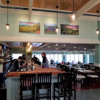 Foster's Kitchen Waikoloa - bar and interior dining - American Near Me - Waikoloa, Hawaii