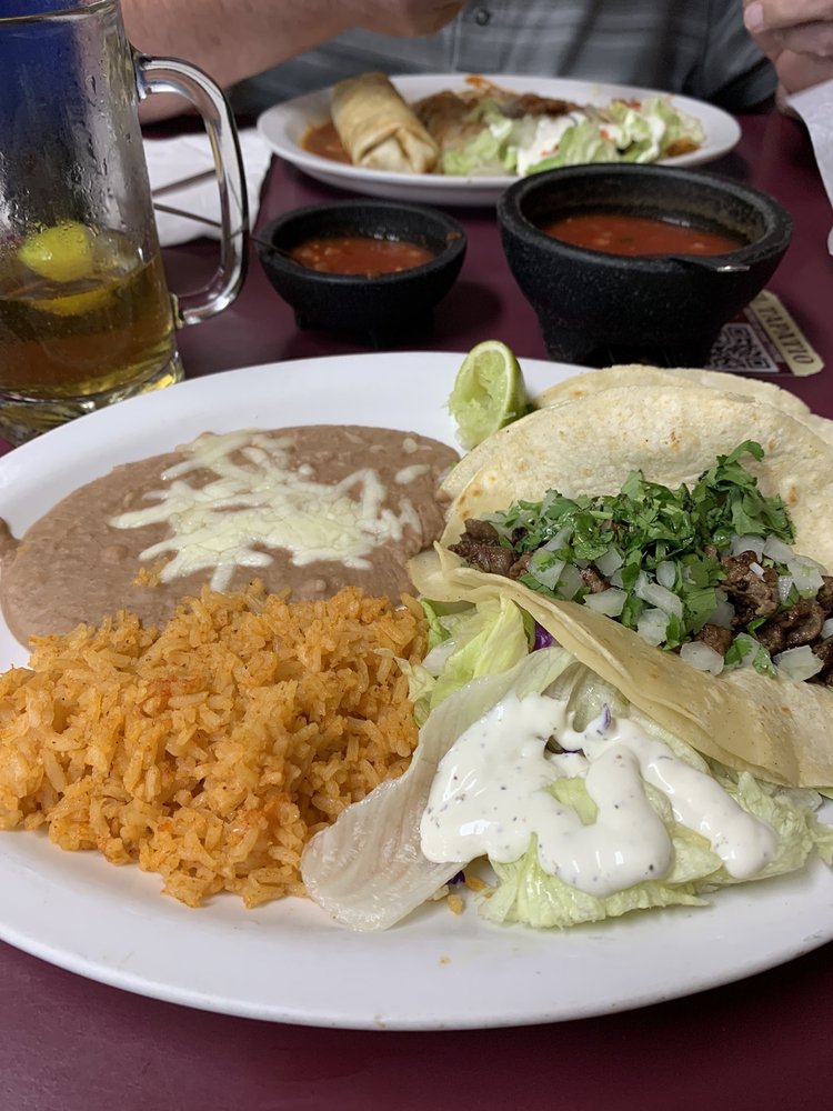 El Tapatio Logo
