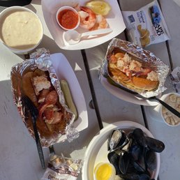 Steamed Mussels Baskets