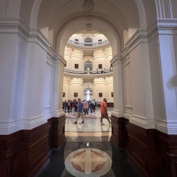Texas Capitol - Inside Texas Capitol - Landmarks & Historical Buildings Near Me - Austin, Texas