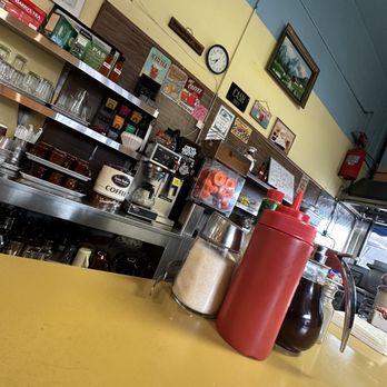 New Taraval Cafe - Breakfast & Brunch Near Me - San Francisco, California