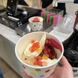 Original, mango ,pomegranate, and peanut  butter  with popping bobas!