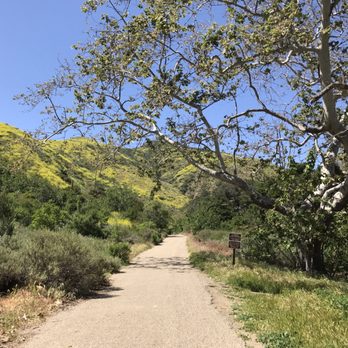 Solstice Canyon - Great day for hiking - Parks Near Me - Malibu, California Solstice Canyon - Great day for hiking - Parks Near Me - Malibu, California
