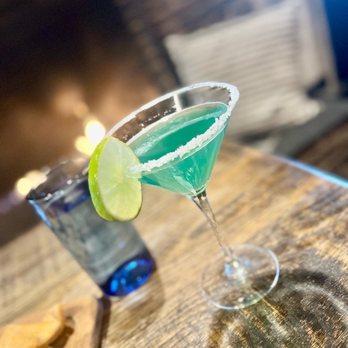 Blackwall Hitch - Frostini - Cocktail Bars Near Me - Annapolis, Maryland