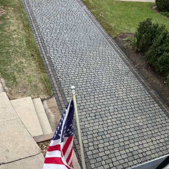 Ware Landscaping & Snow Removal - Driveway 13''-3" wide. Cobblestone pattern - Landscaping Near Me - Naperville, Illinois Ware Landscaping & Snow Removal - Driveway 13''-3" wide. Cobblestone pattern - Landscaping Near Me - Naperville, Illinois