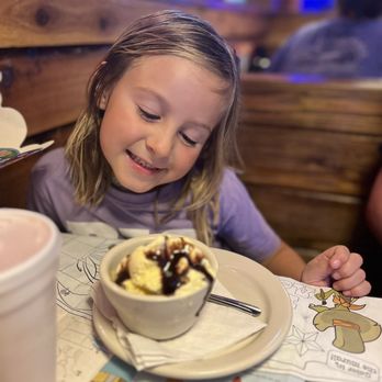 Texas Roadhouse - Birthday Ice cream - Steakhouses Near Me - O'Fallon, Missouri Texas Roadhouse - Birthday Ice cream - Steakhouses Near Me - O'Fallon, Missouri